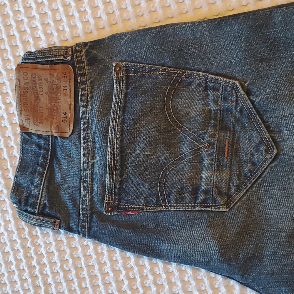 Levi's
